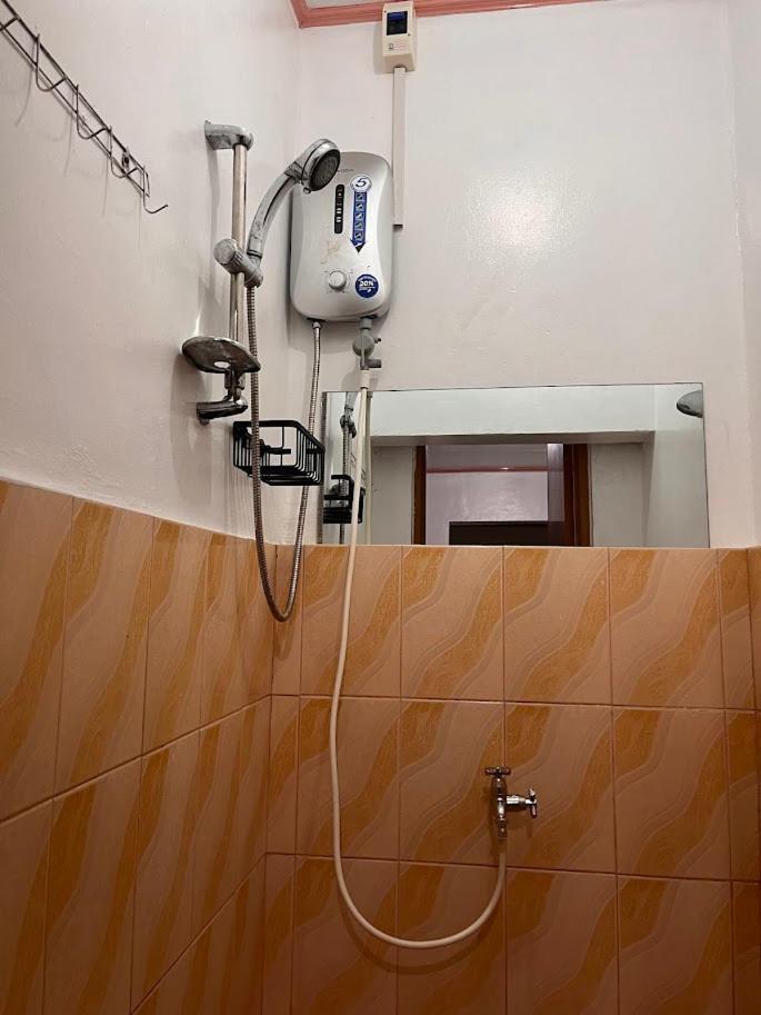 Bella'S Bed & Breakfast Dauis Esterno foto