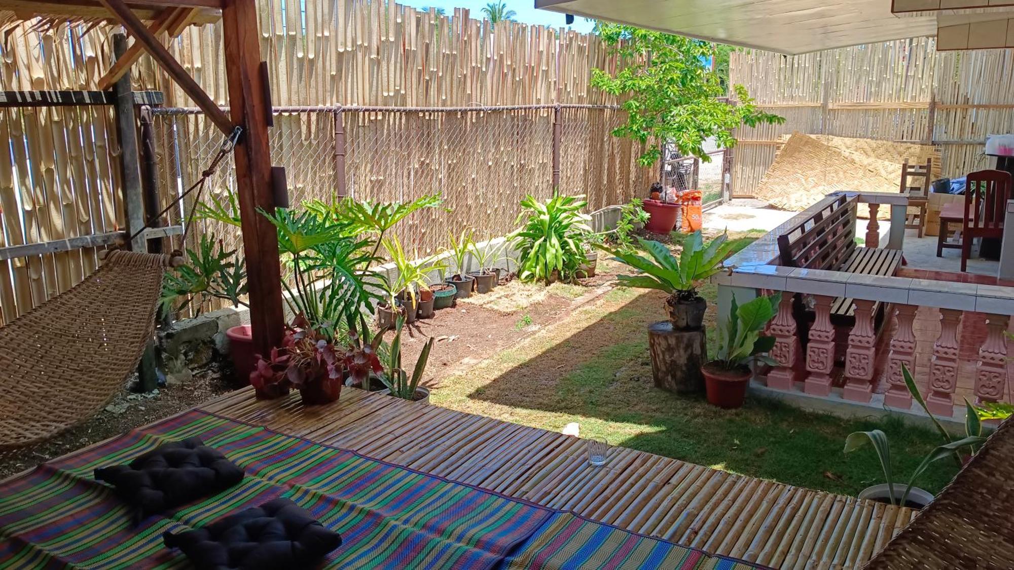 Bella'S Bed & Breakfast Dauis Esterno foto
